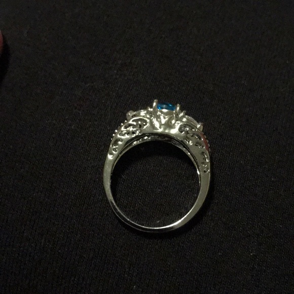 Ring size 7 - Picture 4 of 6